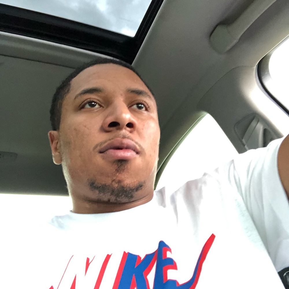 Meet your Posher, Jonathan